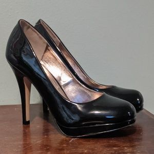 Madden Girl Black Patent Leather Fastenn Pumps 8.5